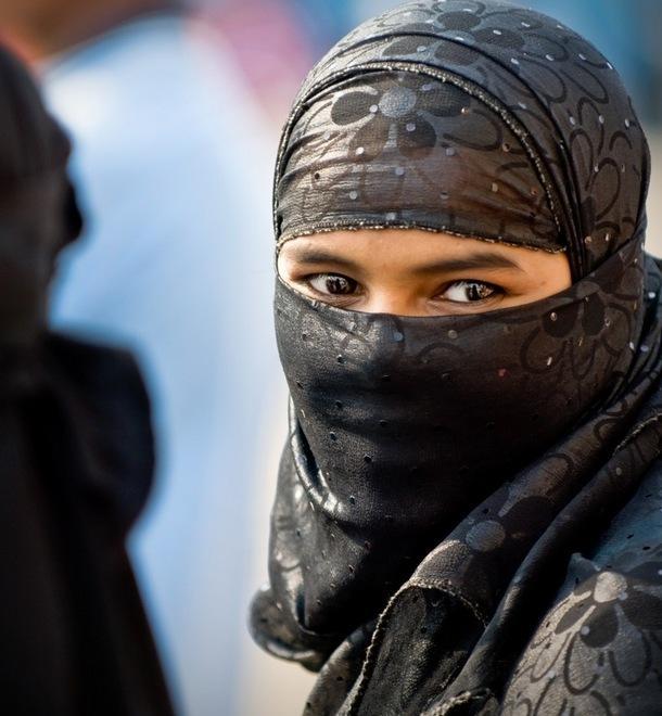 «I nuovi fanatismi: Dio odia le donne» 