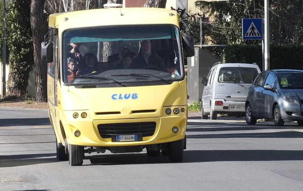 Scuola, domani al via il servizio mensa 