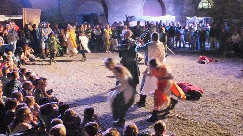 Gran pubblico a Vignale tra stand e antichi giochi