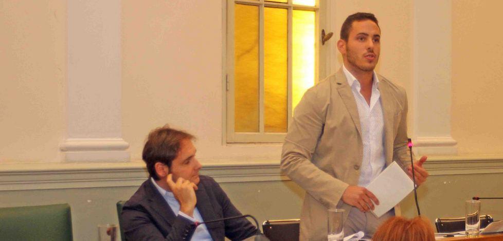 Sapigni resta al suo posto Sfiducia respinta: 19 a 10 