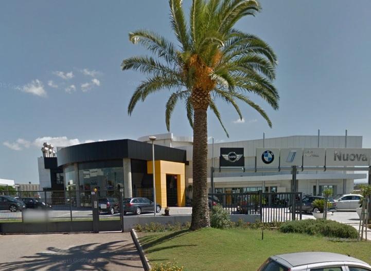 La concessionaria presa di mira dagli incendiari a Elmas (da Street View)