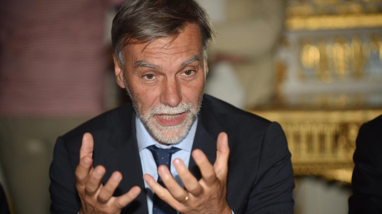 Strage Viareggio, Delrio: "La richiesta del pm è sproporzionata"