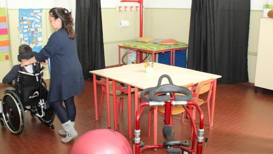 Scuola, 275 posti per il sostegno