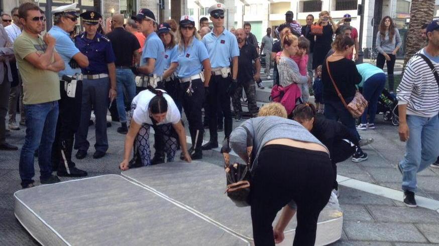 «Occupare non è la soluzione verifiche su chi invita a farlo»