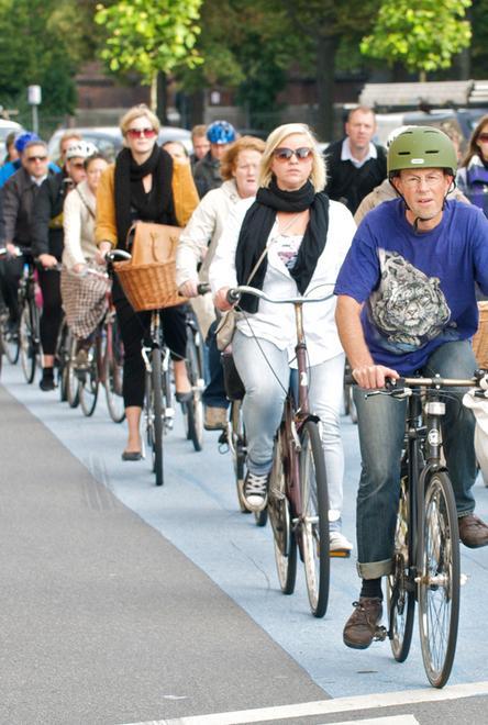 Domenica stop al traffico, si gira solo a piedi o in bici 