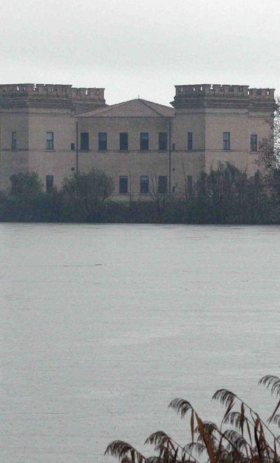 Nel magnifico castello la corte progettava le sue battute di caccia 