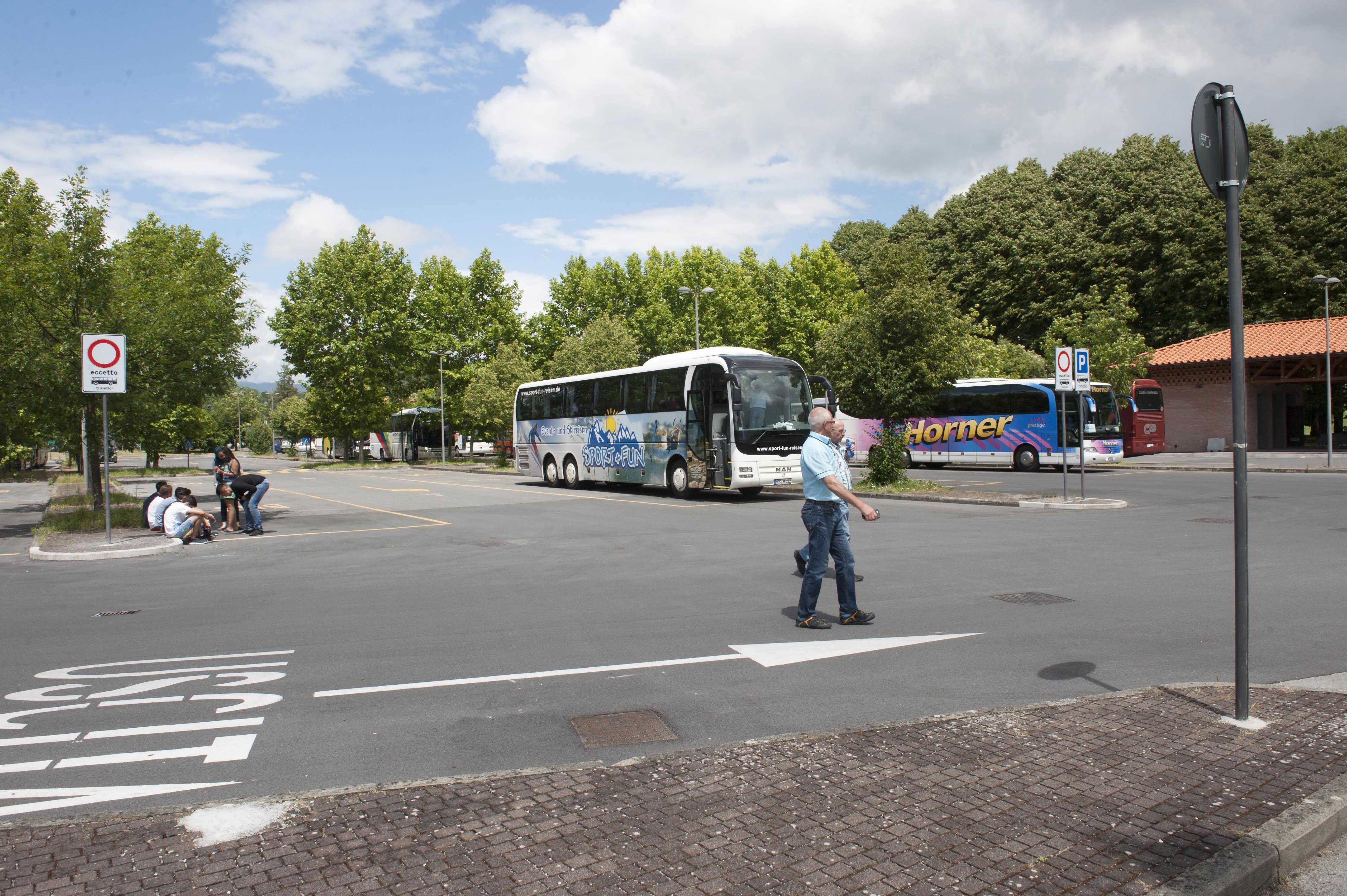 Il parcheggio Palatucci, dove sostano i bus turistici
