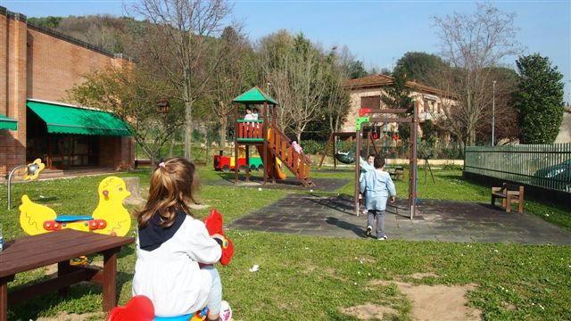  Arredi urbani in plastica riciclata 