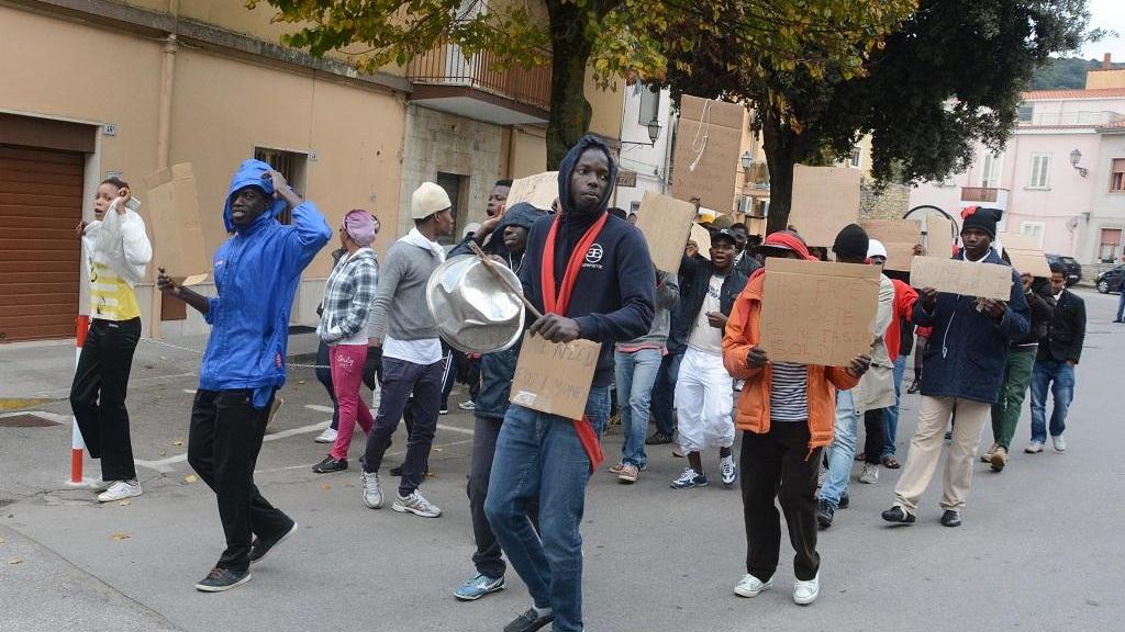 Protesta dei migranti a Cargeghe nel novembre 2015