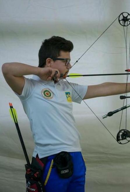 Valentino De Angeli conquista il titolo italiano compound