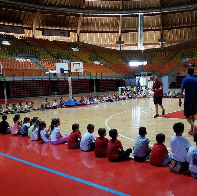 Parquet e canestri tutti per Nicola 
