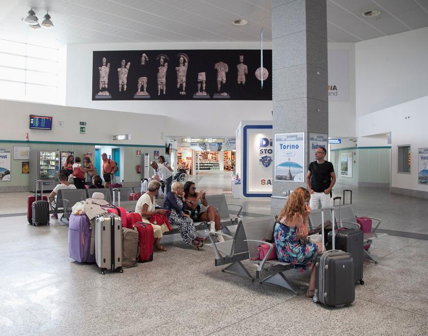 Trasporti, nuovo crollo per l’aeroporto di Alghero: -20% ad agosto 