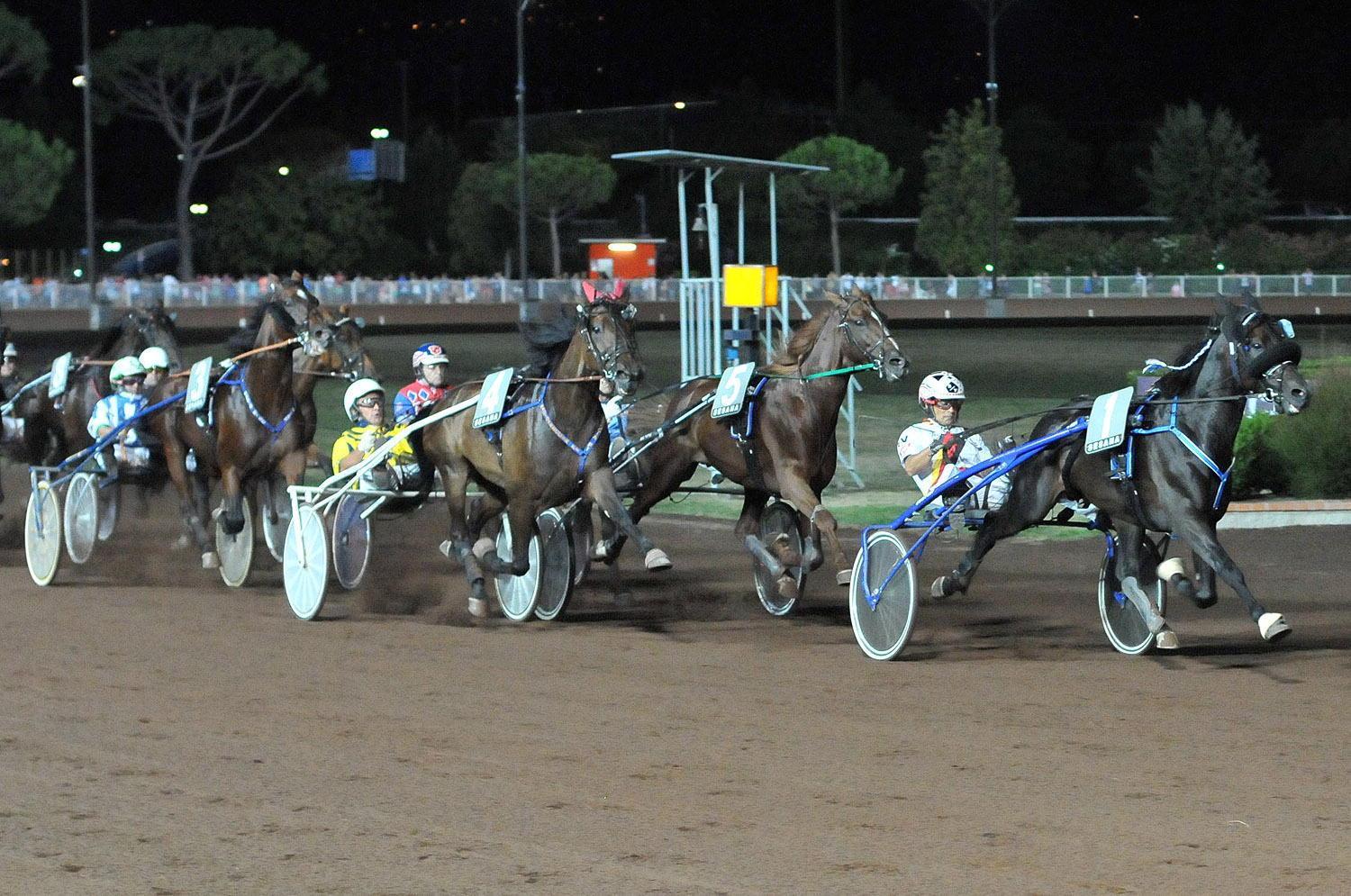 Un arrivo sulla pista del Sesana (foto Rosellini)
