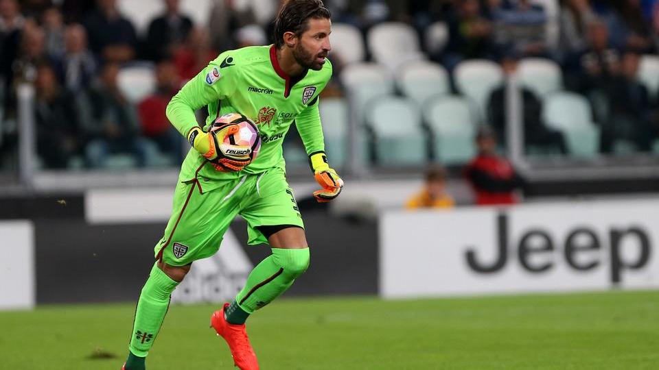 Cagliari kappaò con la Juve, Giulini salva la panchina a Rastelli 