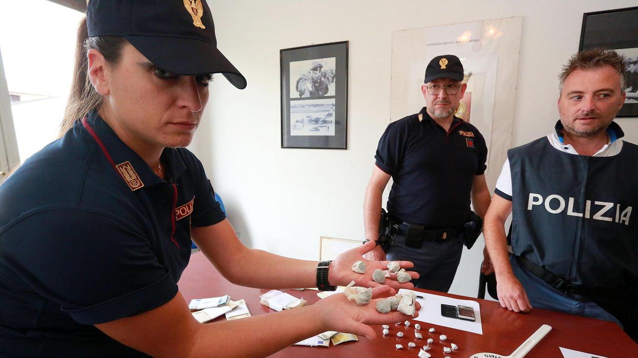 L'operazione della polizia contro lo spaccio (foto d'archivio)