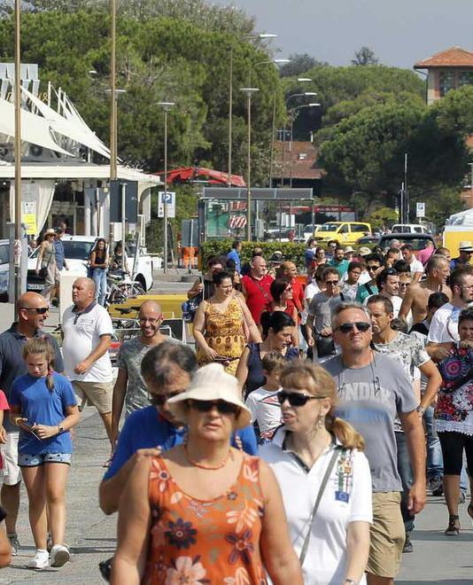 Il bilancio è in attivo, ma il costo e la carenza di parcheggi frenano 