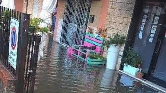 Un acquazzone e Albinia si allaga