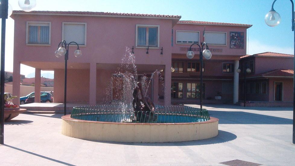 Ladri in municipio a Valledoria spariti gli incassi dei parcheggi 