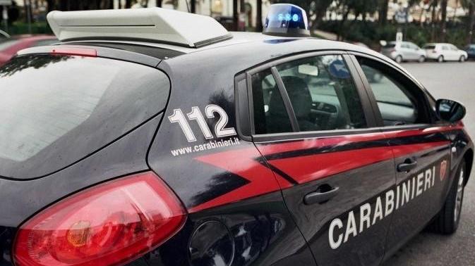 Nasconde generi alimentari nello zaino: 33enne nei guai