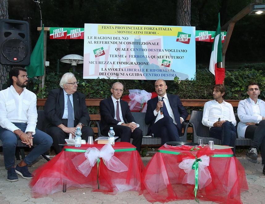 I protagonisti del dibattito sulle Terme alla festa provinciale mdi Forza Italia (Foto Nucci)