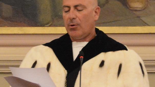 Sassari, l’allarme del rettore: Paese in crisi, i laureati scappano