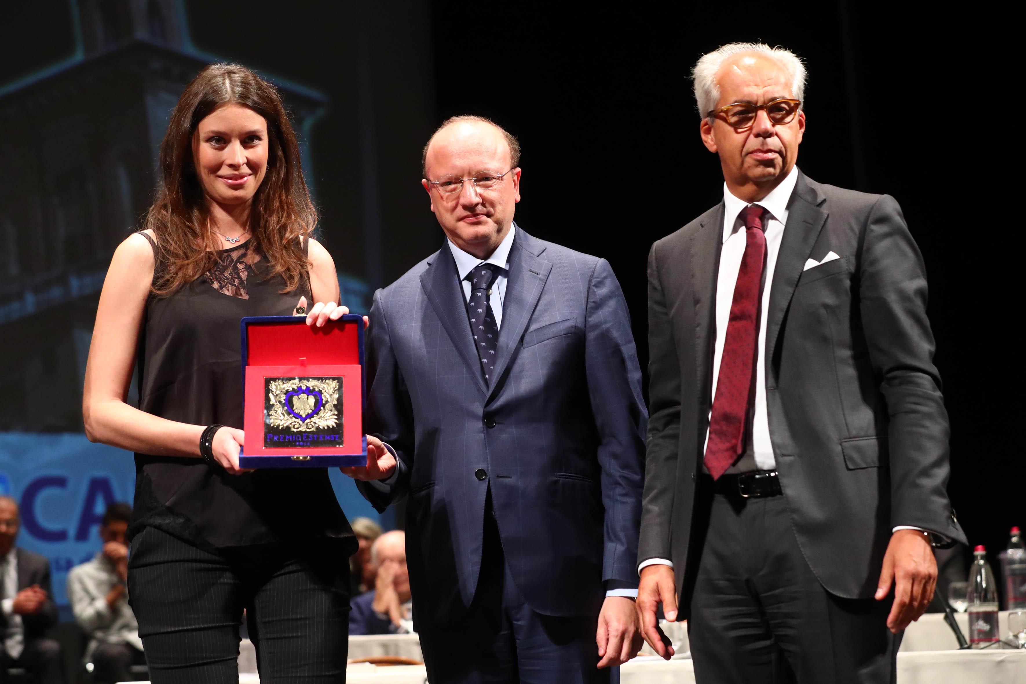 La consegna del Premio Estense a Sabrina Pignedoli