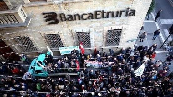 Etruria, bonus da 100 euro per i risparmiatori gabbati