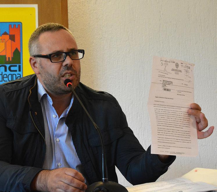 Anci, i sindaci ribelli: «Stop agli inciuci i partiti restino fuori» 