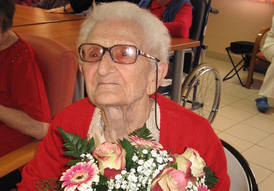 La finalese Velia Bergamini festeggia 100 anni sulla moto