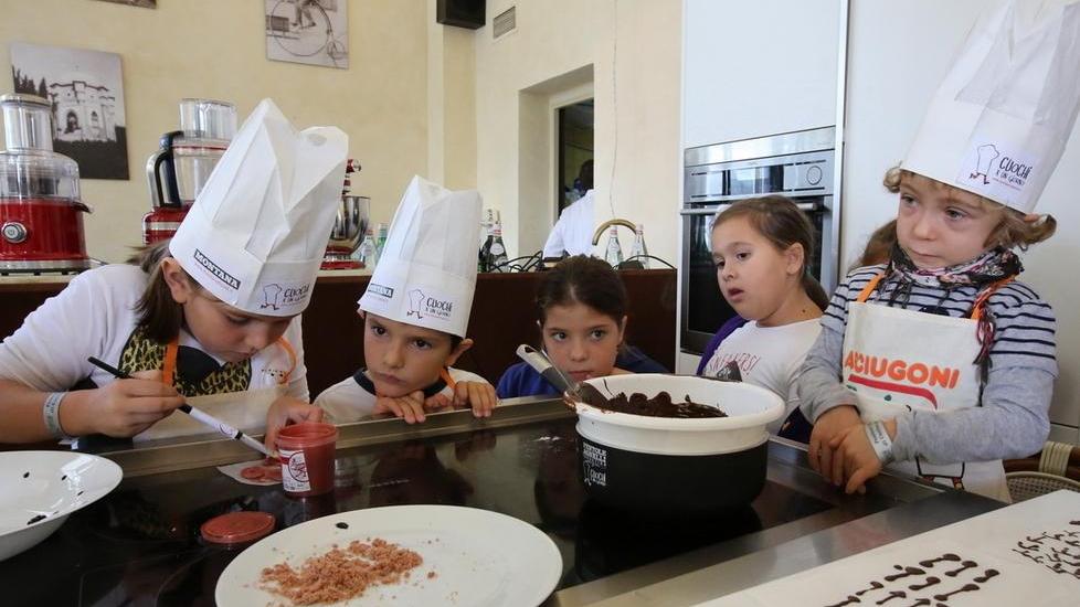 Cuochi per un giorno i bambini star ai fornelli