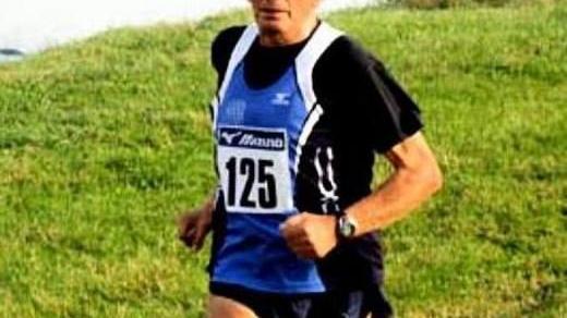 Malore fatale per un podista a duecento metri da casa