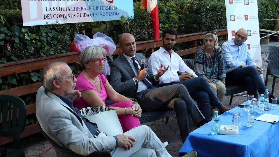 Il dibattito al Mingolf sul raddoppio della ferrovia (Foto Nucci)