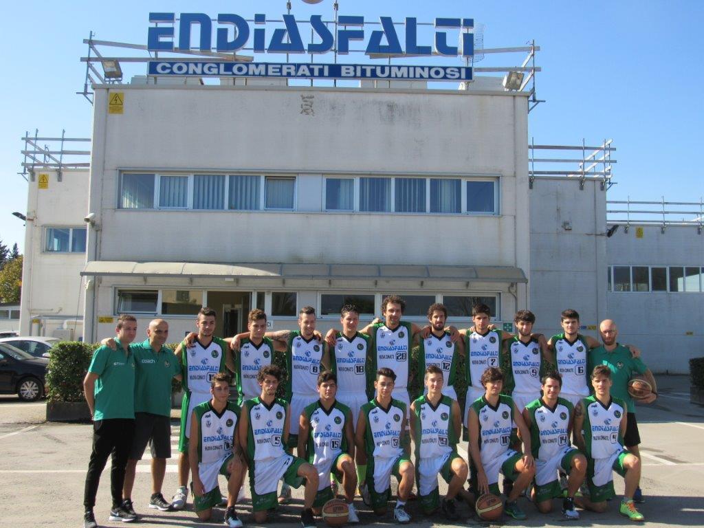 La formazione 2016-17 dell'Endiasfalti Pallacanestro Agliana 2000