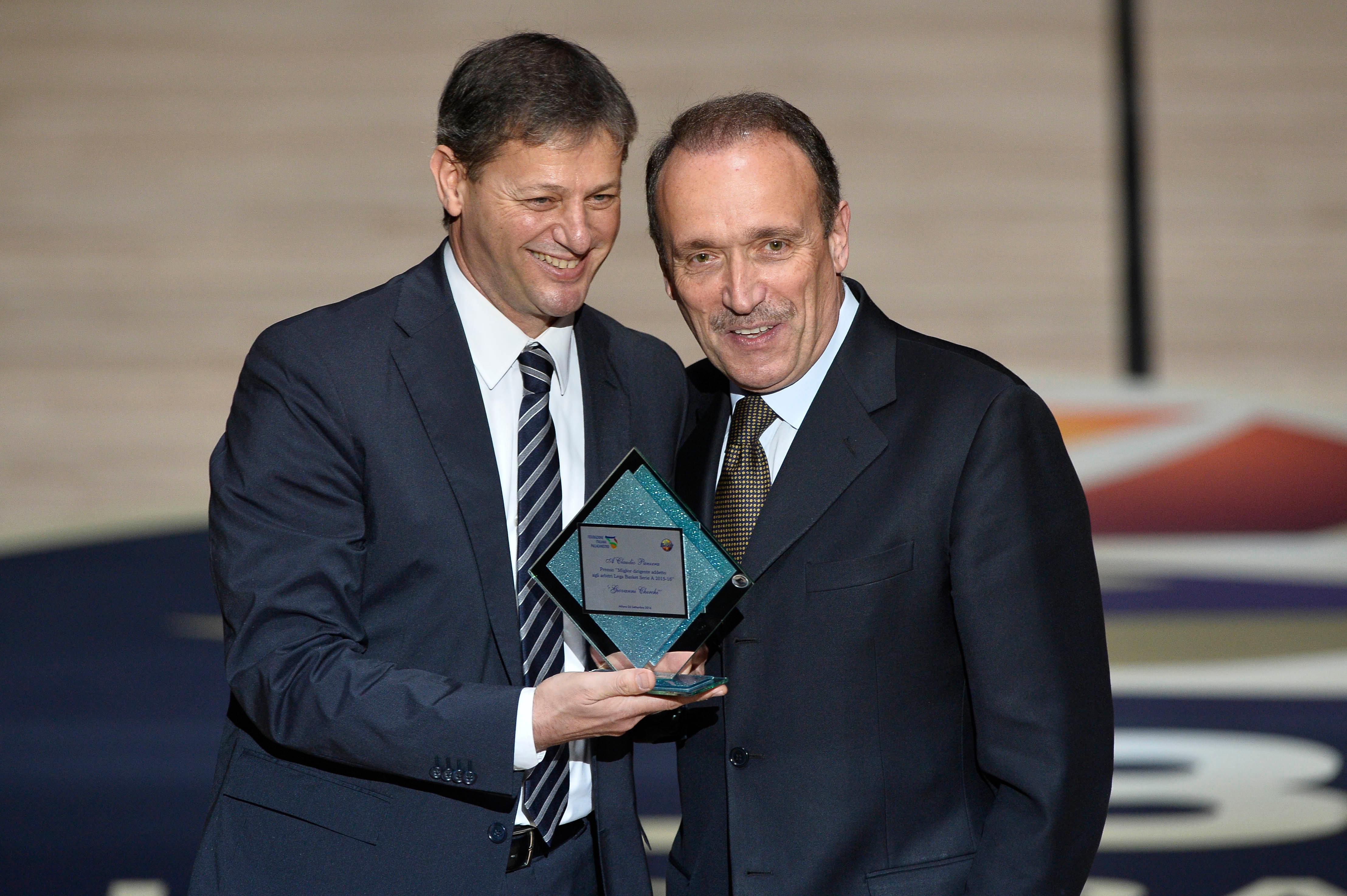 La presentazione della serie A si tinge di biancorosso