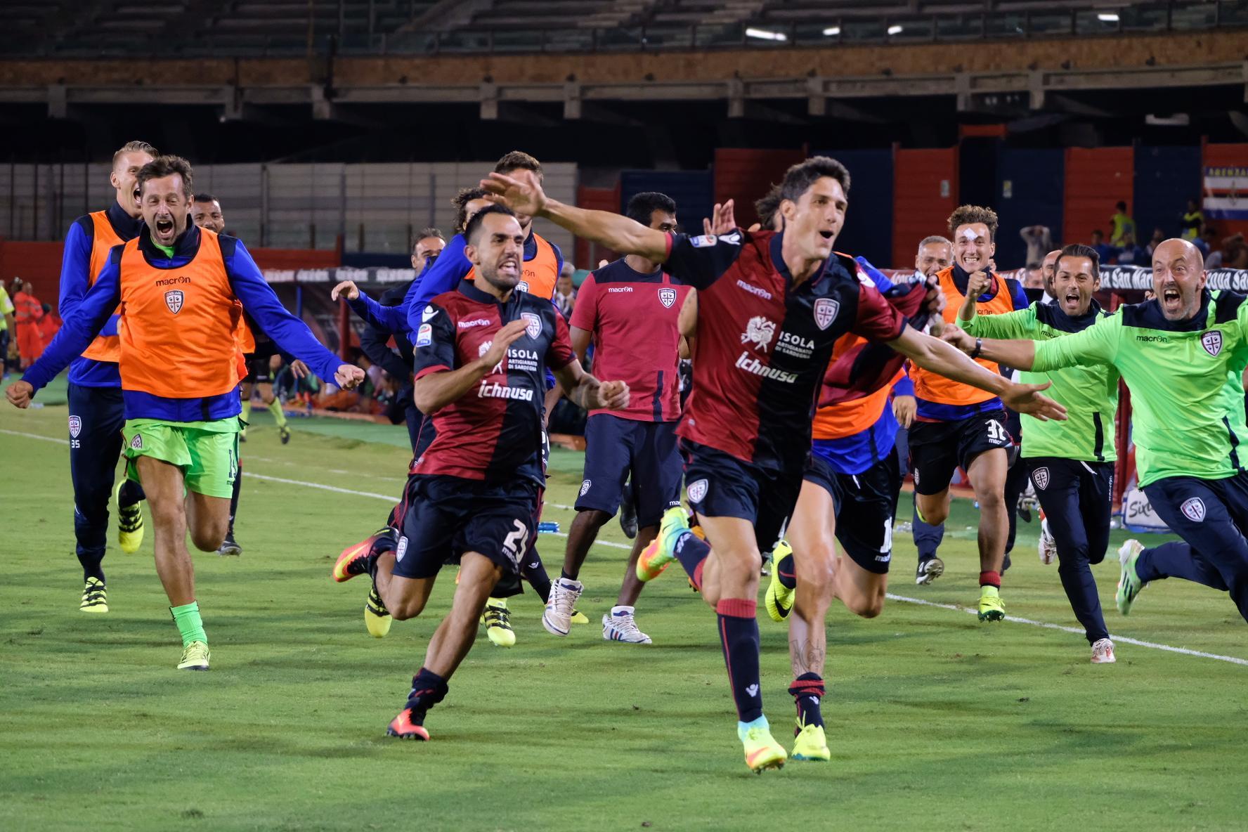 L'esultanza di Federico Melchiorri che ha siglato il gol della vittoria (foto Mario Rosas)