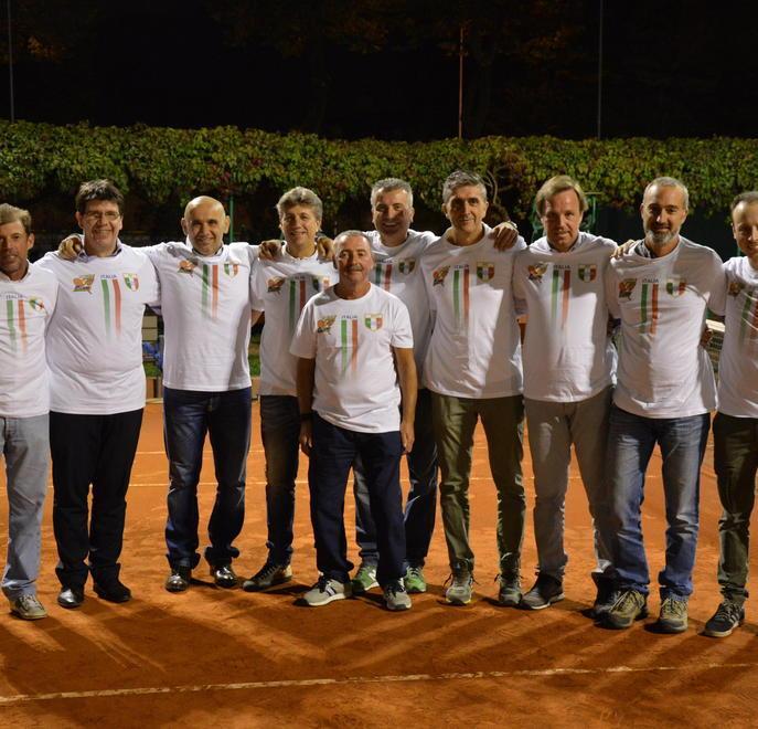 Ct Etruria in festa per il titolo del team Over 45