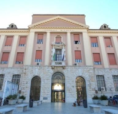 Il via da Livorno passaggio da Roma stop a Montecatini