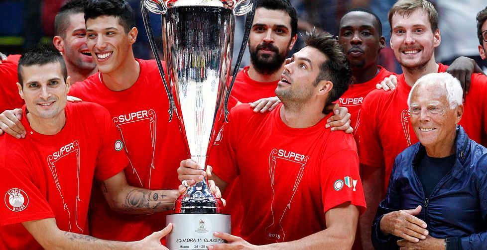 L’EA7 sovrasta Avellino e alza il trofeo 