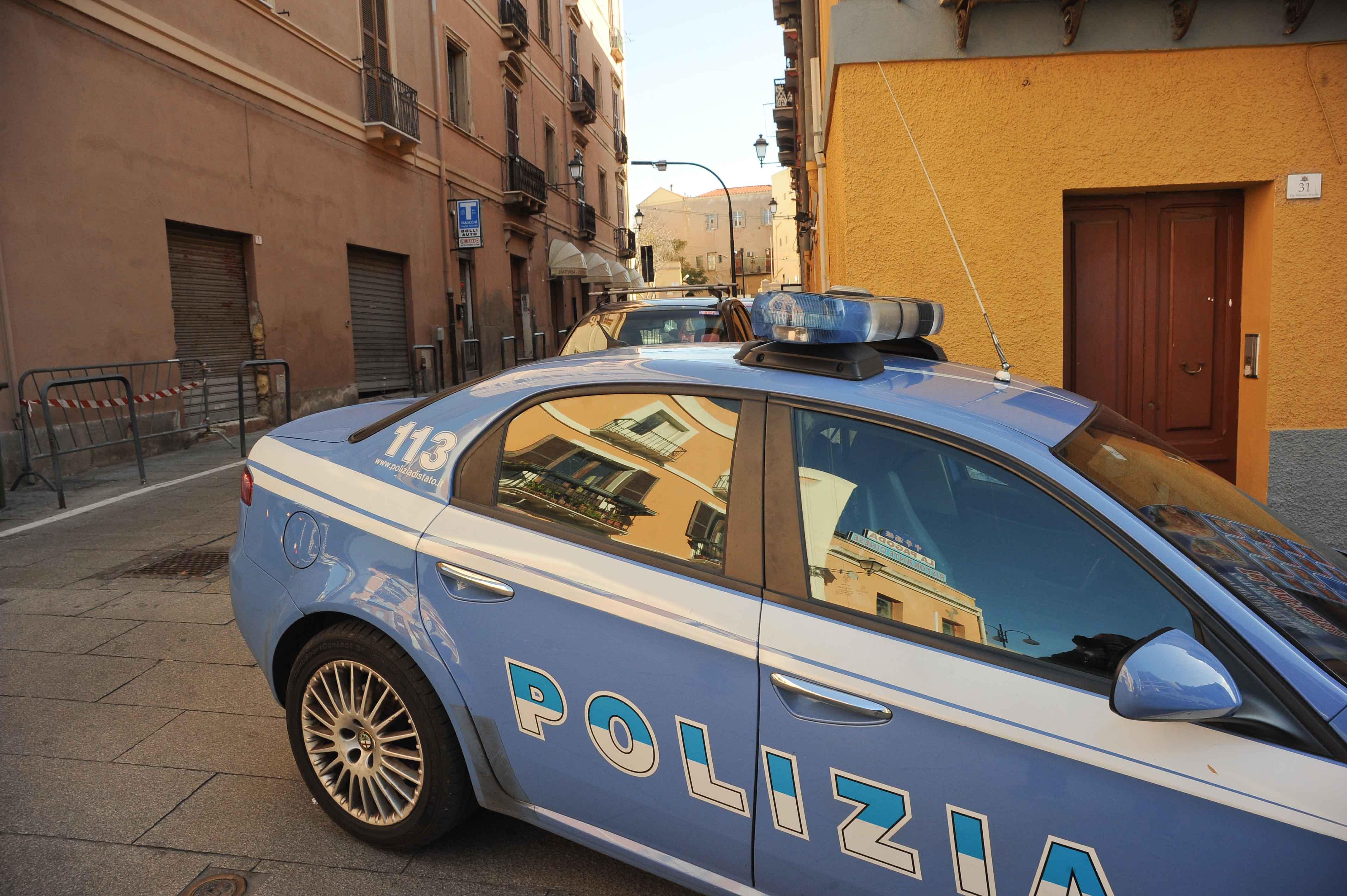 Una pattuglia della polizia in una foto di repertorio