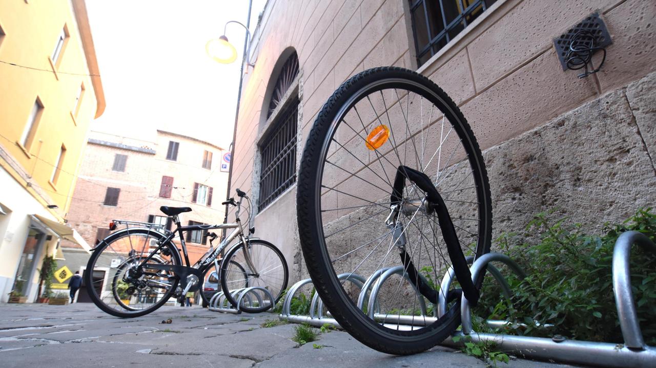 Le biciclette sono sempre più prese di mira dai ladri