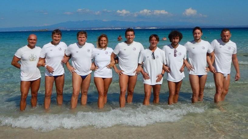 I nove nuotatori della Polisportiva amatori Prato