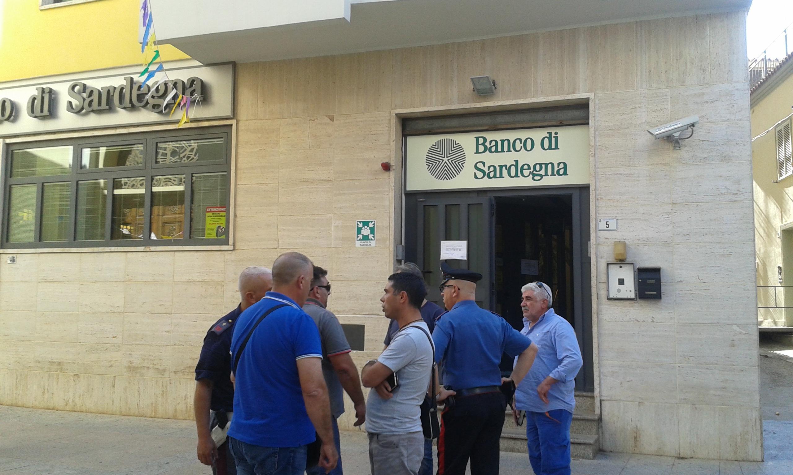 La filiale di Siniscola del Banco di Sardegna (foto Secci)