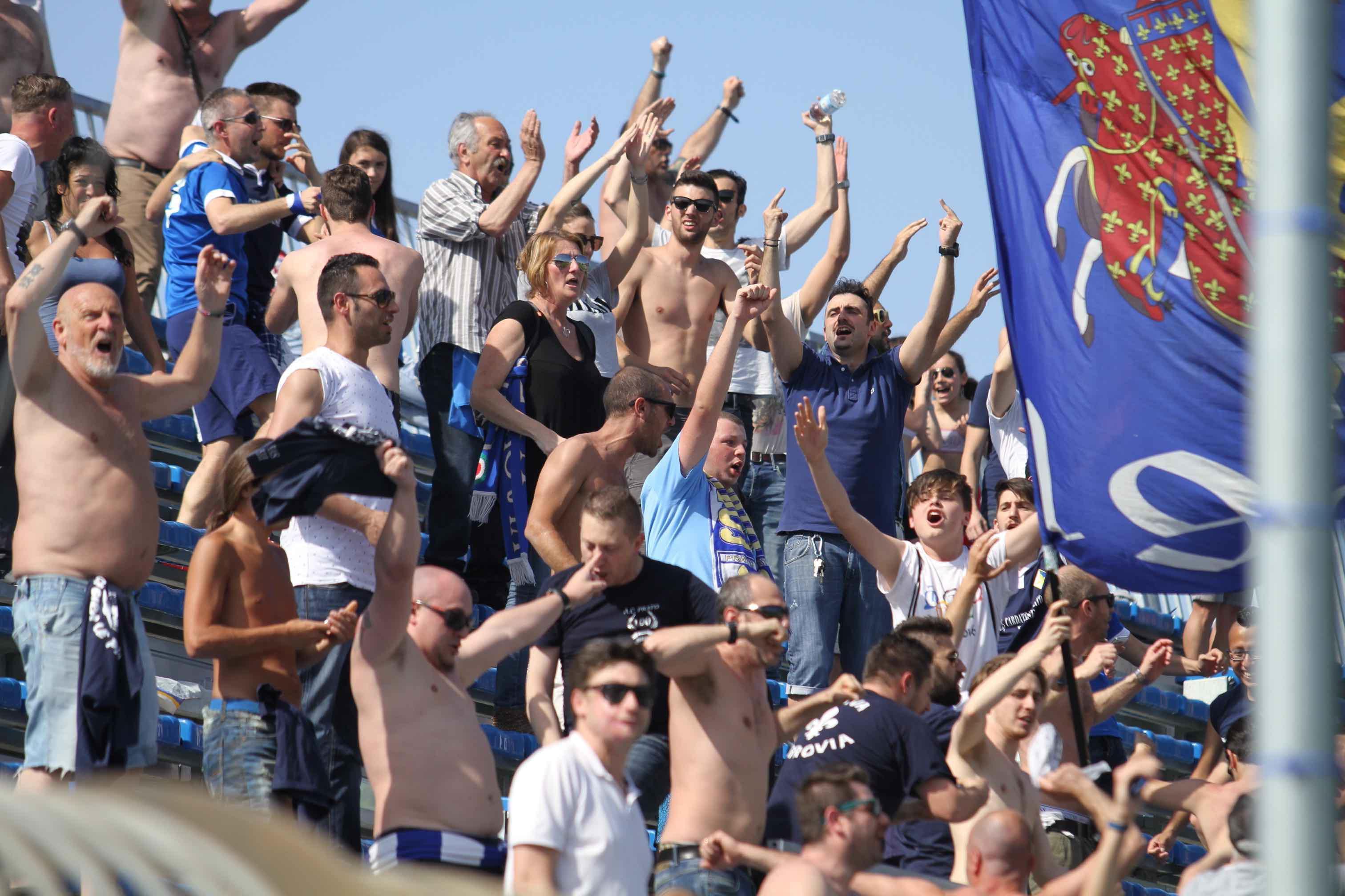 I tifosi allo stadio Lungobisenzio
