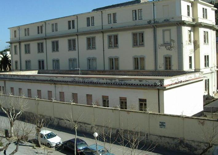 Seimila bottiglie di brut prodotte sull’isola