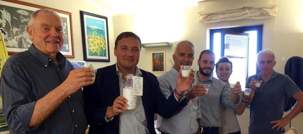In Comune si brinda con il latte d’asina 
