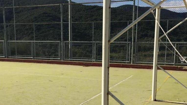 Il campetto è di nuovo nel degrado