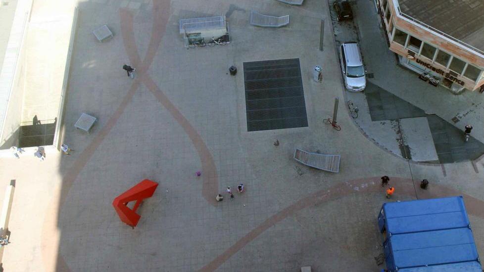 La nuova Attias giochi, arredi e una maxi “V”