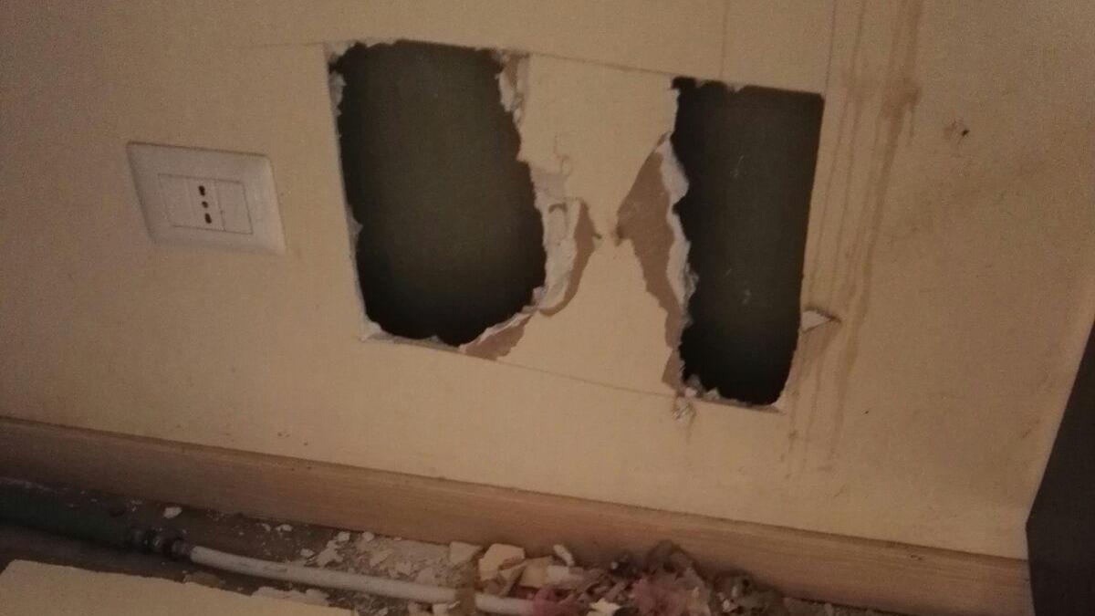 Tra le pareti degli isolati Giardino i topi morti ci sono davvero - Video