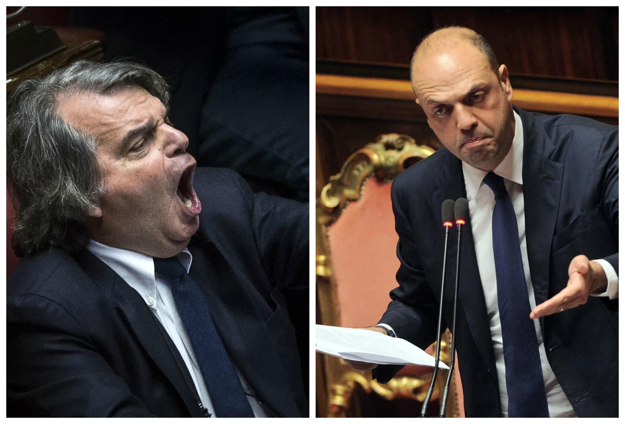 Il capogruppo di Forza Italia Renato Brunetta e il ministro dell'Interno Angelino Alfano