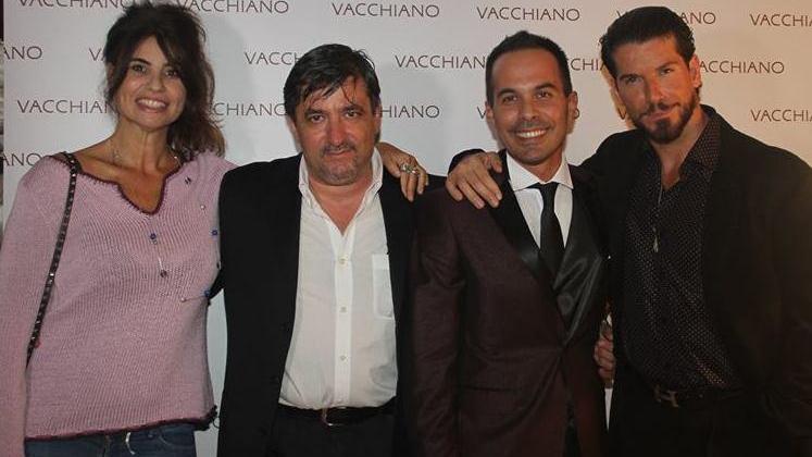 Il re del mocassino arriva in tv e mette le scarpe a “Cenerentolo”